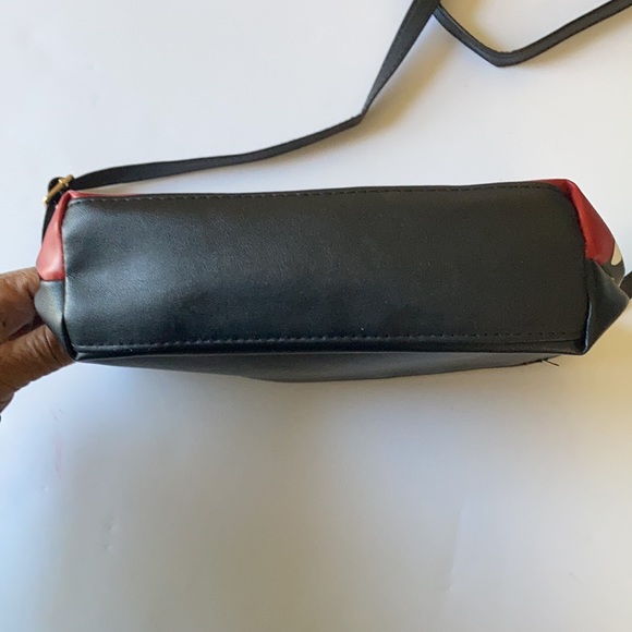 Betty Boop Crossbody Handbag Black - Picture 5 of 10